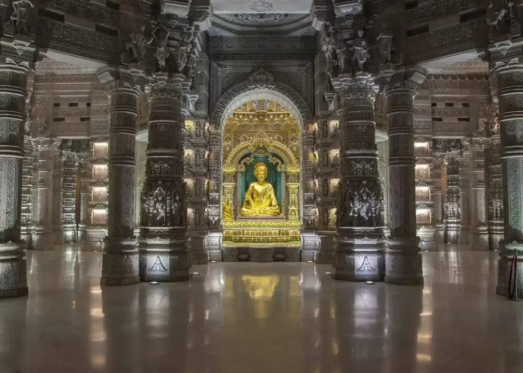 Akshardham Temple Bhagwan Swaminarayan